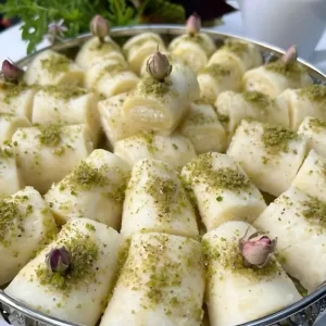 Cream Pistachio Rolls